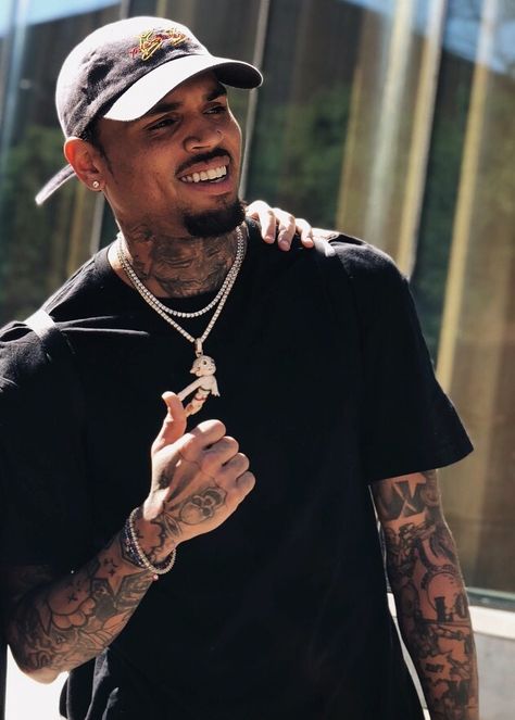 Chris Brown Photos, Chris Brown Photoshoot, Chris Brown Outfits, Chris Brown Style, Chris Brown Wallpaper, Chris Brown X, Chris Breezy, Chris Brown Pictures, Chris Brown Videos