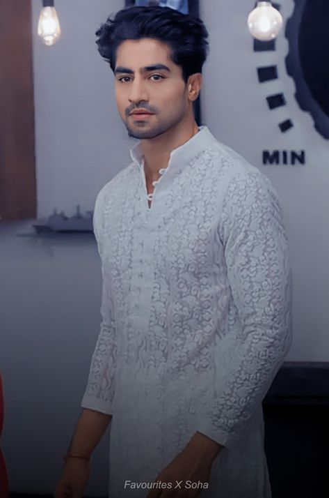 Harshad in WHITE KURTA!!! 😭😭😭🔥🔥🔥🧿🧿🧿 Poses Kurti, White Kurtis, Fashion Blogger Photography, Harshad Chopra, Harshad Chopda, Blogger Photography, 90s Bollywood, White Kurta