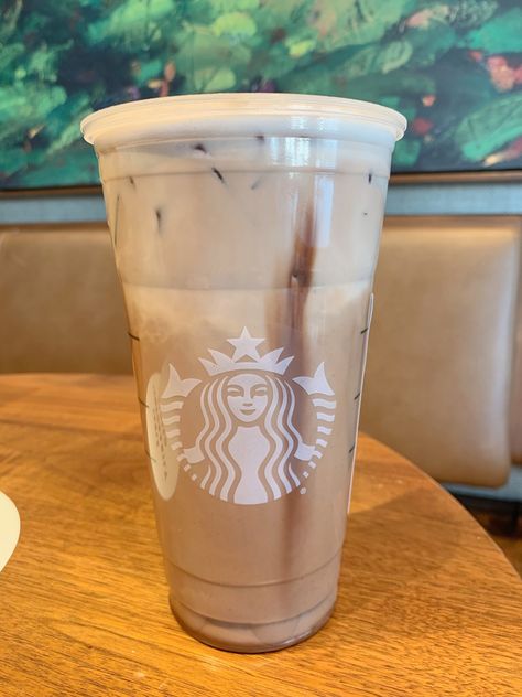 This Starbucks Oatmeal Cookie Latte Will Satisfy Your Sweet Tooth Oatmeal Cookie Iced Coffee Starbucks, Oatmeal Cream Pie Starbucks Drink, Oatmeal Cookie Iced Coffee, Oatmeal Cookie Coffee, Oatmeal Cookie Starbucks Drink, Sugar Cookie Starbucks Drink, Oatmeal Cookie Latte, Oatmeal Cookie Drink, Starbucks Oatmeal