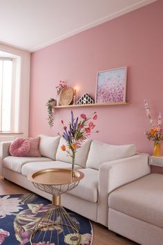 Pastel Living Room, Pink Living Room Decor, Pastel Home Decor, Pink Living Room, Colourful Living Room, Cozy Room Decor, Home Decor Living Room, Apartment Decor Inspiration, Home Decorating Ideas