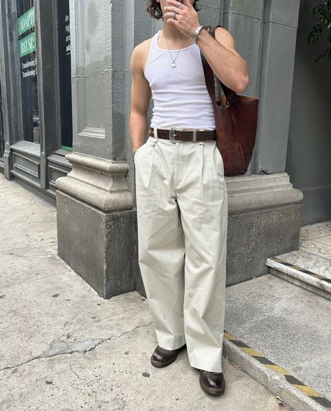 Aesthetic Guy Outfits, Mens Street Style Summer, Vacation Outfits Men, Trousers Baggy, Normcore Fashion, Mens Summer Outfits, Mens Casual Outfits Summer, Street Fashion Men Streetwear, Guys Clothing Styles