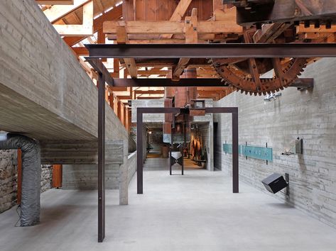 archipicture.eu - Sverre Fehn - Hedmark Museum Hamar Sverre Fehn, Bishop Castle, Medieval Castle, School Architecture, Design Process, Second Floor, Glass Door, Norway, Loft Bed