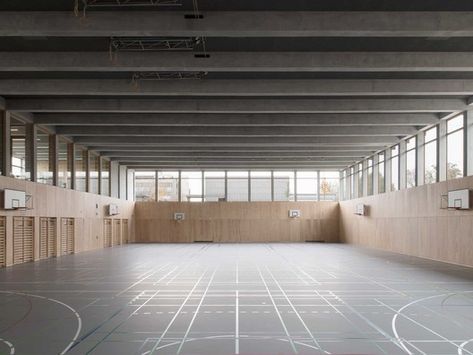 Weiden Secondary School / Karamuk Kuo | ArchDaily Karamuk Kuo, Central Hall, Gym Outdoor, Teachers Lounge, School Campus, Sport Hall, School Yard, School Building, Salou