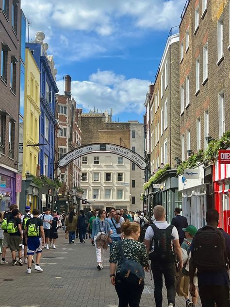 Burlington Arcade, Different Eras, London Tours, Carnaby Street, Textile Museum, Regent Street, London Baby, Tourist Guide, Cycling Tour