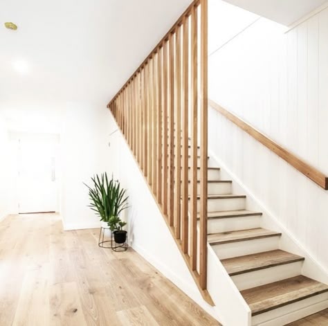 Stairs And Hallway Ideas, Dc Living, Timber Battens, Stairs Design Interior, House Staircase, Stair Railing Design, Staircase Remodel, Stairway Design, Stair Case