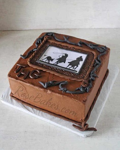 Deer Grooms Cake, Rustic Grooms Cake, Firefighter Grooms Cake, Grooms Cake Country, Camo Grooms Cake, Western Cake Ideas, Hunting Grooms Cake, Batman Grooms Cake, Star Wars Grooms Cake