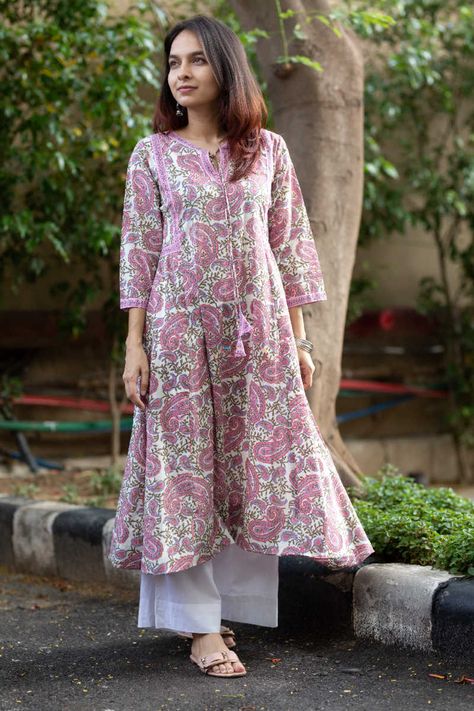 A Line Kurti Designs, Printed Kurti Designs, A Line Kurti, Stylish Kurtis Design, New Kurti Designs, Kurta Patterns, Simple Kurta Designs, Designer Kurti Patterns, Simple Kurti Designs