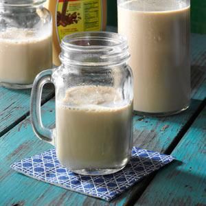 Coffee Milk, the official state drink of Rhode Island - 2 quarts cold 2% OR whole milk; 1 cup Eclipse coffee syrup. In a large pitcher, add coffee syrup to milk, stir and serve. Makes 8 (1 cup) servings. DIY coffee syrup - brew 1/2 cup finely ground coffee with 2 cups cold water in a coffee maker. Pour into a saucepan. Add 1 cup sugar and simmer until reduced by half, about 30 minutes. Cool in the refrigerator. Makes 1 cup. May be refrigerated for up to two weeks. Coffee With Milk Recipe, Easy Easter Brunch Recipes, Nonalcoholic Drinks, Easy Easter Brunch, Easter Brunch Menu, Coffee With Milk, Fun Summer Drinks, Break Fast, Easter Brunch Food