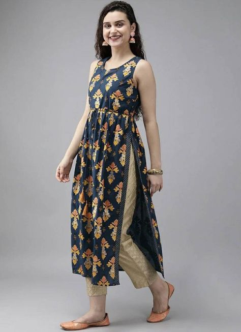 Cut Sleeves Kurti, Printed Kurti Designs, Dress Kurti, Simple Kurta, Certificate Format, Simple Kurti, Stylish Kurtis Design, Dresses Design, Silk Kurti