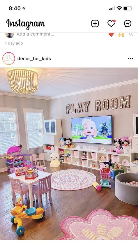 Playroom Ideas For Grandmas House, Girls Play Room Idea, Play Room For Kids At Home Ideas, Playroom Homeschool Room, Kids Small Playroom Ideas, Garage Playroom Ideas, Playroom Layout Ideas, Toy Room, Kid Playroom Ideas