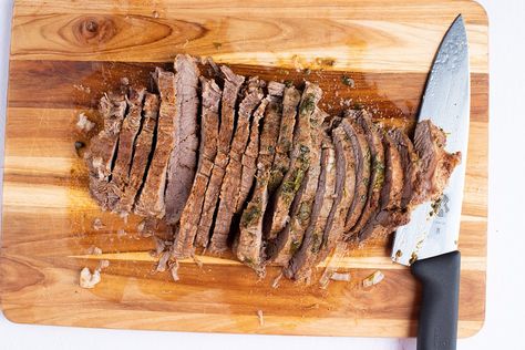 How To Cook Skirt Steak In Instant Pot - Recipes.net Cooking Skirt Steak, Braised Beef Brisket, Guacamole Salad, Carne Asada Fries, Skirt Steak Recipes, Recipes Instant Pot, Cranberry Sauce Homemade, Braised Beef, Beef Cuts