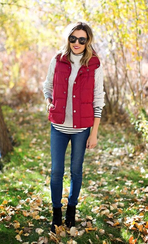 25 Ways To Wear Puffer Vests For Women 2021 Red Puffer Vest Outfit, Puffer Vests For Women, Red Vest Outfit, Puffer Vest Fashion, Puffer Vest Outfit, Puffer Vests, Red Puffer Vest, White Puffer Vest, Vests For Women