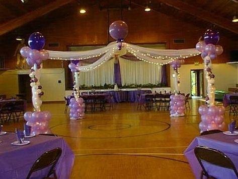 School Dance Decorations, Valentine Dance, School Dance Themes, Valentines Dance, School Dance Ideas, Dance Decor, Homecoming Decorations, Dance Decorations, Ballon Party