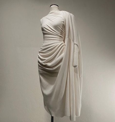 Rob Curry (@sfrobcurry) • Instagram photos and videos Cape Sketch, Draping Fashion Design, Half Cape, Draping Techniques, Structural Fashion, Jersey Fashion, Draping Fashion, Elegant Dresses For Women, Moon Glow