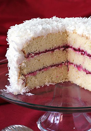 Coconut Cake Raspberry Cream Cake, Snowball Cake, Christmas Coconut, Raspberry Cream, Raspberry Filling, Raspberry Cake, Just Cakes, Coconut Cake, Sunday Dinner