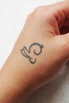 1000+ ideas about Bunny Tattoos on Pinterest | Tattoos, Tattoo ... Rabbit Outline Tattoo, Bunny Outline Tattoo, Bunny Tattoo Small, Hase Tattoos, Bunny Outline, Colon Tattoo, Bunny Tattoo, One Line Tattoo, Outline Tattoo