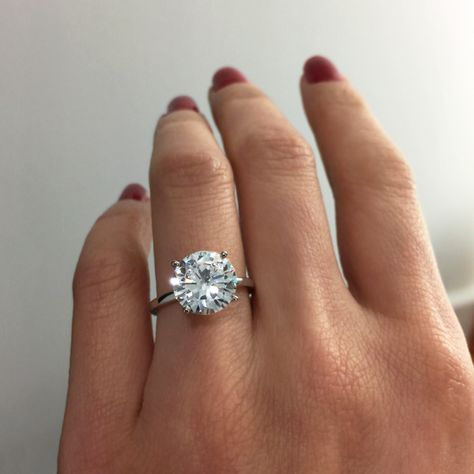 4.00 Ct Classic Solitaire 4 Prong Diamond Wedding Ring Size 7 14k White Gold GP #AnimasJewels #SolitairewithAccents Halo Round Engagement Ring, Stylish Engagement Rings, Classic Solitaire Ring, Classic Engagement Ring Solitaire, Diamond Wedding Jewelry, Round Solitaire Engagement Ring, Antique Engagement Ring, Top 10 Engagement Rings, Round Engagement Rings