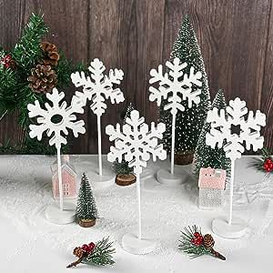 Christmas Birthday Party Decorations, Winter Wonderland Party Theme, Christmas Snowflakes Decorations, Wood Decorations, Winter Wonderland Decorations, Winter Wonderland Baby Shower, Snowflake Garland, Wooden Snowflakes, Christmas Birthday Party