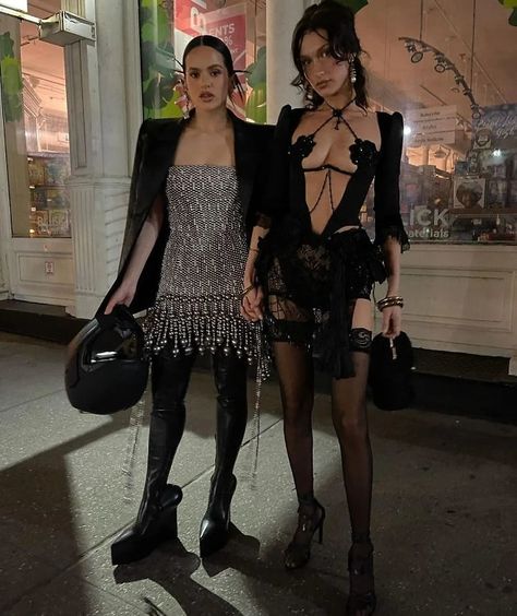 Celebrity Culture, Stylish Celebrities, After Party, Bella Hadid, Nicki Minaj, Couture Collection, Mtv, Fashion Models, Flapper Dress