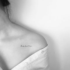 Elegant Shoulder Tattoos For Women, Simple Quote Tattoos, Simple Bird Tattoo, Small Girly Tattoos, Tasteful Tattoos, Tattoo Simple, Shoulder Tattoos, Shoulder Tattoos For Women, Bird Tattoo