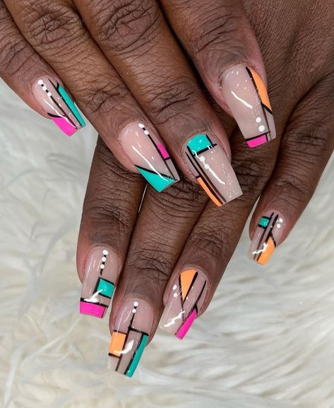 80s Style Nails Art Ideas, Abstract Nail Designs Simple, 80 Nails 80's, 80s Style Nails, Pop Art Christmas Nails, 1960 Nails, Short Spring Nails 2024, 80s Nails Designs, 80s Nails 1980s