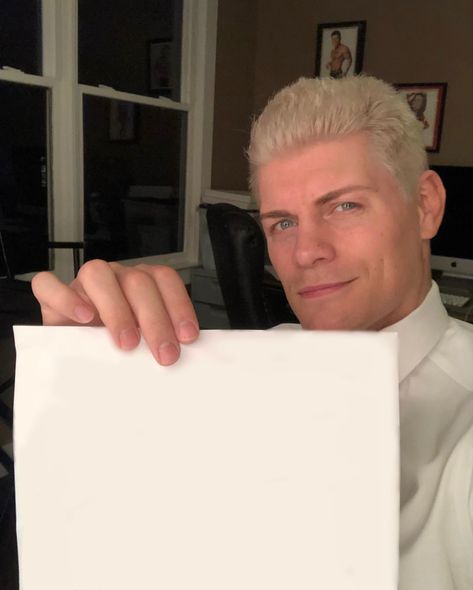 Cody Rhodes Selfie, Something To Write, Wrestling Memes, Wwe Funny, American Nightmare, Love Selfie, Human Icon, Month Workout, Jeff Hardy