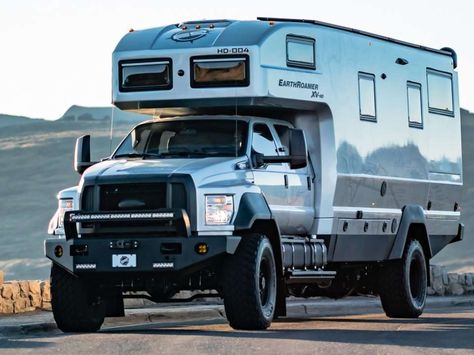 This $1.7 million camper van built on a Ford F-750 can sleep 6 people and go off-road in any season - see inside Accessoires 4x4, Off Road Rv, Off Road Camping, Overland Trailer, Expedition Truck, Off Road Camper, Vehicle Interior, Built Truck, Expedition Vehicle