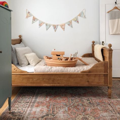 Modern Rustic Bedrooms, Best Baby Cribs, Diy Playroom, Favour Tags, Kids Room Inspiration, 아파트 인테리어, Big Boy Room, Kids Interior, Kids Room Design