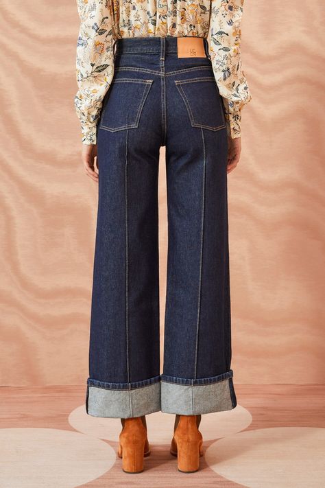 The Genevieve Jean - Tigris Rigid Wash - 28 / Tigris Rigid Wash Iconic Denim Looks, Folded Pants Outfit Jeans, Cuff Jeans Outfit, Denim Style Women, Folded Jeans, Handmade Jeans, Tailored Jeans, Denim Wide Leg Pants, High Waisted Jeans Outfit