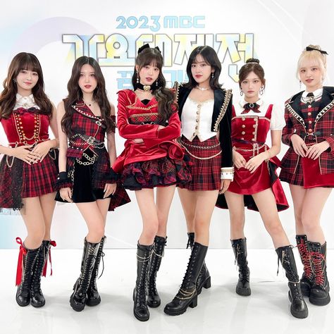 Corset Outfits, Corset Looks, Kpop Concert Outfit, Preformance Outfits, Concert Fits, Fashionista Clothes, Classy Casual Outfits, Classy Casual, Red Outfit