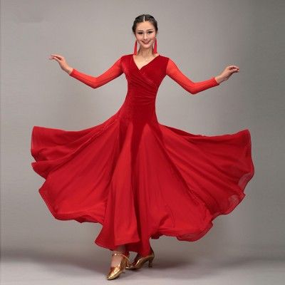 Waltz Dance Dress, Tango Dance Dress, Modern Dance Dresses, Standard Dance Dress, Ballroom Competition Dress, Spanish Girl, Waltz Dress, Dancing Dresses, Dancesport Dresses