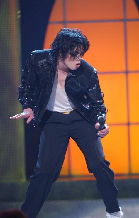 Michael Jackson Invincible Era, Michael Jackson 30th Anniversary, Michael Jackson 2001, Michael Jackson Invincible, You Rock My World, Joseph Jackson, My Lover, King Of Music, Yeah Yeah