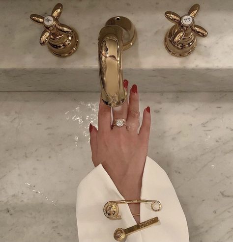 Old Money, Money, Nails, Red, Gold, Instagram