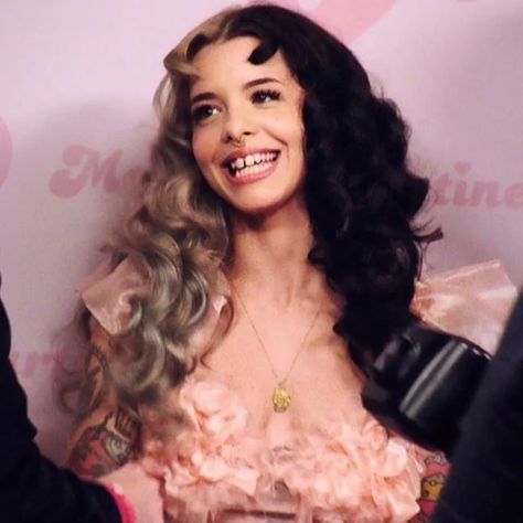 Melanie Martinez/Hair Colors | Melanie Martinez Wiki | Fandom Selena Taylor, William Scott, Melanie Martinez Photography, Justin Timberlake, Famous Celebrities, Melanie Martinez, Adele, Favorite Celebrities, Celebrity Crush