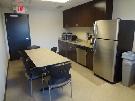 Employee break room with custom cabinetry and vct flooring Employee Break Room, Break Room Design, Break Room Decor, Vct Flooring, Office Break Room, Modern Home Office Furniture, Medical Office Design, Staff Room, Lunch Room