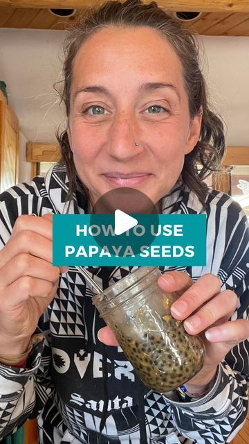 Amy Krynicki • Holistic Detox + Intuitive Healer on Instagram: "Don’t waste your Papaya seeds!!! ✋They have been shown to possess antiparasitic properties, making them an effective natural remedy for eliminating parasites from the body. Here’s how they work:  1. Proteolytic Enzymes: Papaya seeds contain proteolytic enzymes, particularly papain, which break down proteins. This action helps to digest and break down the outer protective layers of parasites, weakening them and making it harder for them to survive in the digestive tract.  2. Carpain: Papaya seeds also contain carpain, an alkaloid that has been shown to have anthelmintic (anti-parasitic) properties. Carpain works by paralyzing parasites, especially intestinal worms, which allows the body to expel them more easily.  3. Toxicity t How To Use Papaya Seeds, How To Eat Papaya Seeds, Papaya Seed Parasite Cleanse, Amish Parasite Cleanse, Papaya Seeds For Parasites, Diy Parasite Cleanse, Papaya Seeds Benefits, Parasite Cleanse Diet, Herbal Parasite Cleanse