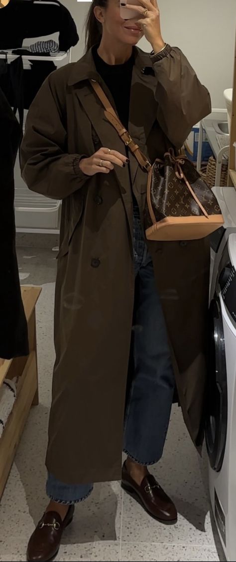 Dark Brown Trench Coat Outfit, Dark Brown Trench Coat, Brown Trench Coat Outfit, Brown Trench Coat, Trench Coat Outfit, Coat Outfit, Coffee Brown, Brown Bags, Fall 2024