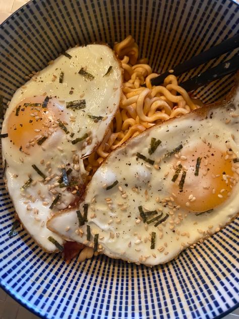 Recipe: ~1 buldak hot chicken flavored instant noodles & 2 eggs~ Ramen And Egg, Buldak Ramen Recipe, Fried Egg Noodles, Buldak Ramen, Ramen Egg, Ramen Recipes, Hot Chicken, Instant Noodles, Egg Noodles