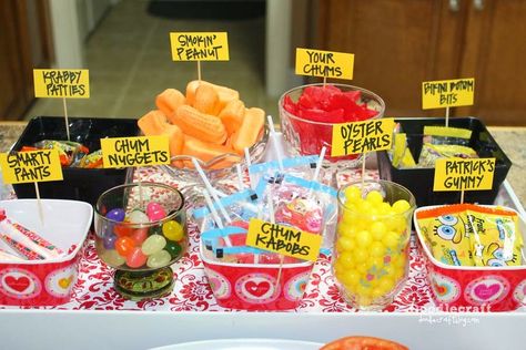 Doodlecraft: Spongebob Squarepants Birthday Party! Spongebob Party Food, Spongebob Party Favors, Spongebob Party Decorations, Spongebob Squarepants Party, Party Food Signs, Spongebob Cake, 25th Birthday Cakes, Spongebob Birthday Party, Spongebob Party