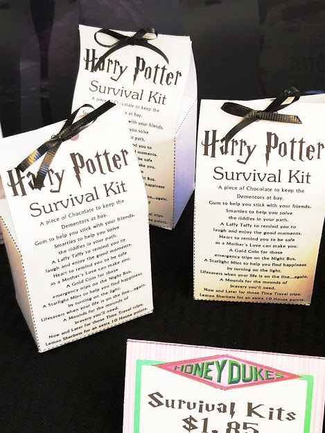 Print out this Harry Potter survival kit for your next Harry Potter party and enjoy a sweet treat to help you get through a year at Hogwarts. Harry Potter Survival Kit, Baby Harry Potter, Printable Harry Potter, Harry Potter Party Favors, Survival Kit Items, Starlight Mints, Chocolate Gold Coins, Hogwarts Party, Harry Potter Bday