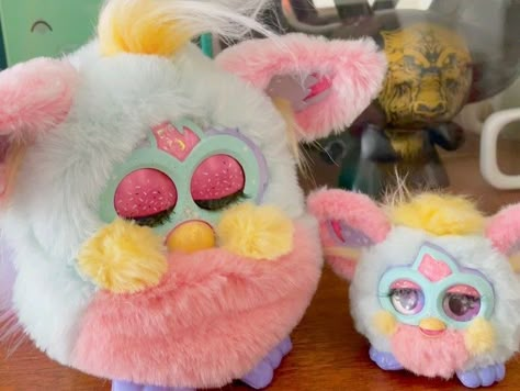 Cute Furby, Furby Accessories, Furby 2005, Custom Furby, Long Furby, Furby Boom, Kawaii Diy, Fairy Artwork, Kawaii Plushies