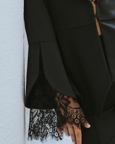 Women Prom Suit, Peplum Pants, Dressy Pant Suits, Bridal Pantsuit, Manset Lengan, Abaya Designs Latest, Abaya Fashion Dubai, Elegant Suit, High Waisted Flare Pants