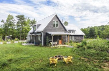 Solar Farmhouse | Modern Farmhouse | Modern Prefab Farmhouse | Net Zero | Deltec Homes Passive Farmhouse, Prefab Homes Farmhouse, Prefab Farmhouse, Net Zero House Plans, Deltec Homes, Prefab Home Kits, Small House Kits, Ranch Living, Ranches Living