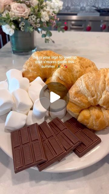 @itsmejuliette on Instagram: "s’mores croissants 🫶🍫🏕️

#trending #summerrecipes #smores" Instagram S, Summer Recipes, Level Up, On Instagram, Instagram