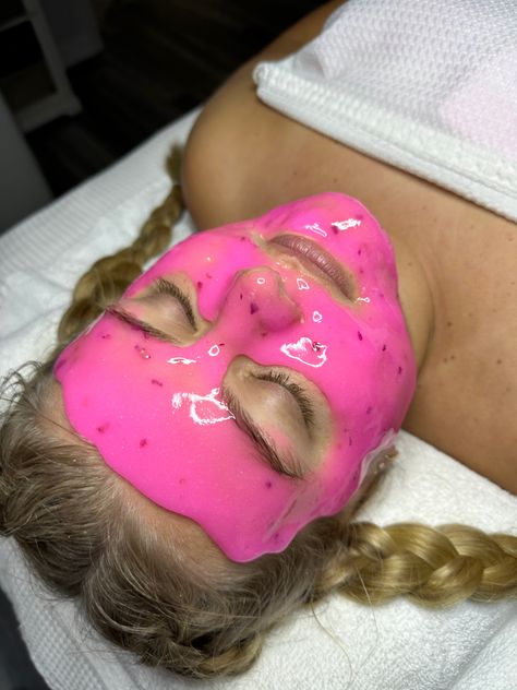 Hydro Jelly Mask Benefits, Jelly Mask Aesthetic, Pink Facial Aesthetic, Hydrojelly Mask Aesthetic, Valentines Facial, Jelly Mask Facials, Esthemax Hydrojelly Mask, Esthetics Instagram, Brow Content