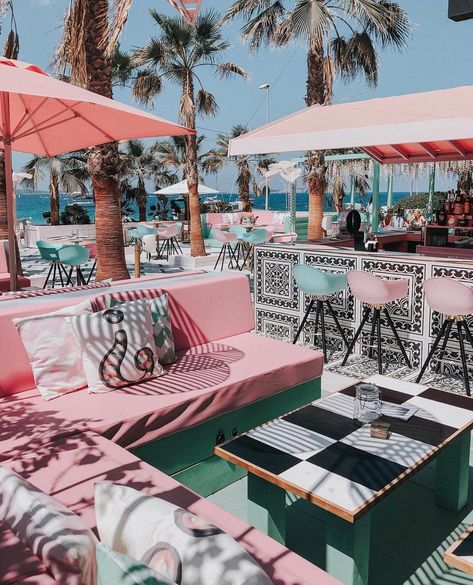 Pink-themed Ibiza hotel complete with a heart-shaped pool floats, flower walls and flamingo decor is world’s most Instagrammable hotel Vacation Heels, Spain City, Culture People, Hotel Ibiza, Ibiza Travel, Destin Hotels, Outdoor Seating Area, Ibiza Spain, Flamingo Decor