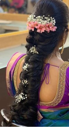 Bridal Messy Braid Indian, Messy Hairstyles For Engagement, Bridal Veni Designs, Front Hair Styles For Bride, Messy Hairstyles For Long Hair Wedding, Flower Veni For Hair Indian, Hair Styles For Reception On Saree, Hair Styles Bridal Indian, Bridal Messy Hairstyles