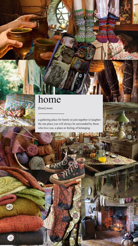 #burrow #theburrow #harrypotter #wizardingworld #foundfamily #home #weasley #ronweasley The Weasley Family Aesthetic, The Burrow Harry Potter, Interior Paint Schemes, Weasley Aesthetic, Weasley Family, The Burrow, Fancy Houses, Harry Potter Aesthetic, Harry Potter Party