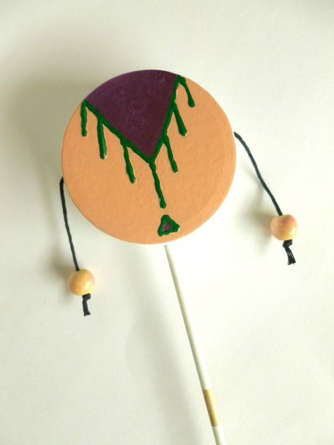 I’ve always had a weakness for acquiring music instruments and will jump at any opportunity to make or buy one. Yvette from Abernathy Crafts came up with this adorable DIY Spin Drum tutorial … Spin Drum, Diy Seed Packets, Drum Lessons For Kids, Music Instruments Kids, Drums Artwork, Drums For Kids, Making Musical Instruments, Music Crafts, Spring Projects