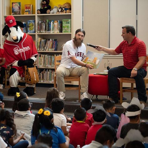 last week, we visited the Anaheim Public Library as part of our Rally Readers program, in partnership with @cfasocal! @brandon_marsh read along with nearly 100 young readers and answered questions about baseball. Thanks to everyone who shared story time with us! The post Los Angeles Angels: last week, we visited the Anaheim Public Library as part of our Rally Readers pr… appeared first on Raw Chili. Brandon Marsh, Philly Sports, Philadelphia Phillies Baseball, Phillies Baseball, Los Angeles Angels, Thanks To Everyone, Philadelphia Phillies, Anaheim, Story Time